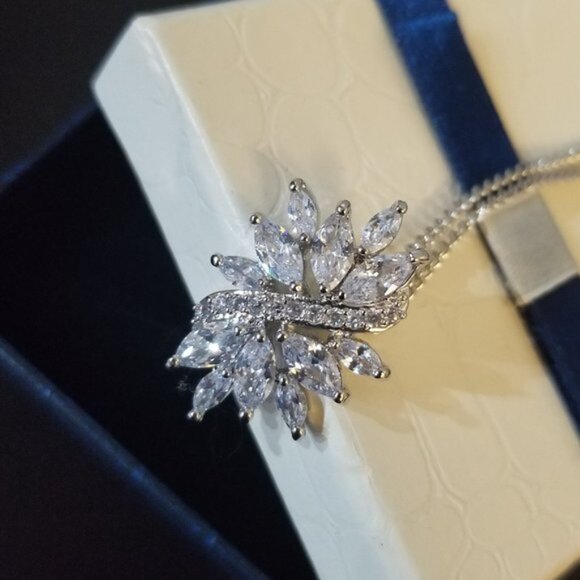 18k White Plated Swarovski Elements crystal Marquise Women's Necklace - Picture 3 of 9